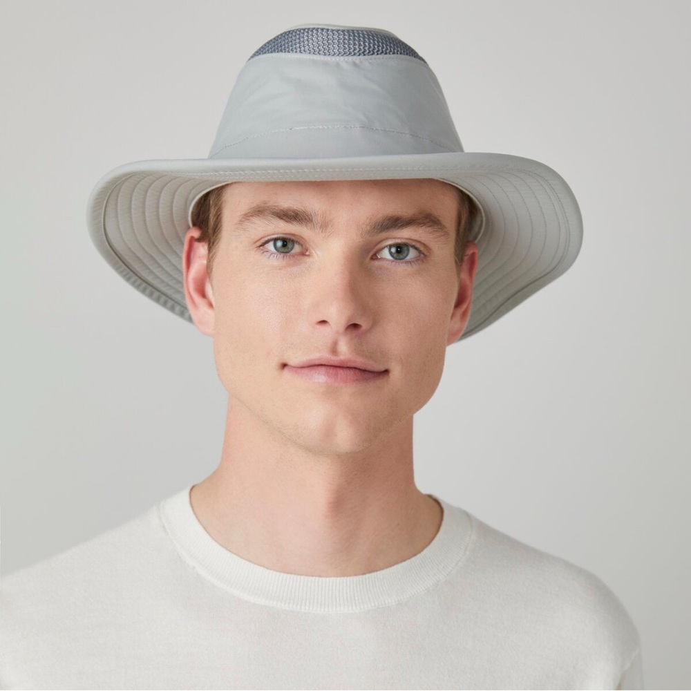 NWT Tilley Airflow Safari hat - LTM6 Airflo Broad Brim Hat